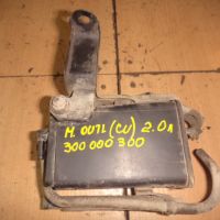 Клапан/Абсорбер (фильтр угольный) MR464469