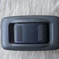 Кнопка стеклоподъёмника задняя правая GE4T6638043