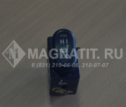 Кнопка обогрева сидений ЛЕВАЯ MN108339 Mitsubishi Colt 6 (Z3)