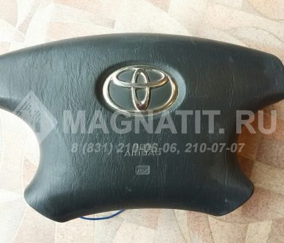Накладка подушки безопасности на рулевое колесо 4513044050 TOYOTA VOXY Toyota Voxy (AZR60, AZR60G)
