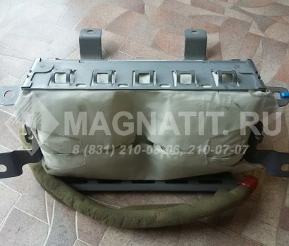 Подушка безопасности пассажирская (в торпедо) без накладки MR402459 Mitsubishi Pajero / Montero III (V65W, V75W)